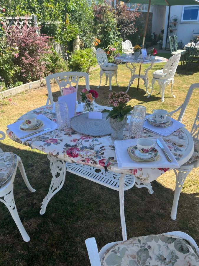 Southend Airport Bed & Breakfast Rochford Exterior foto